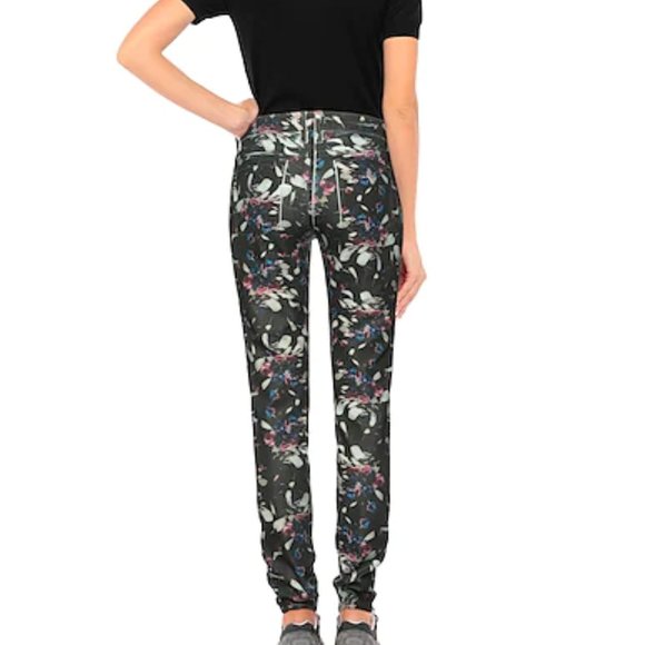 GUESS Annette Midrise Stretch Jeans in Floral Print Twill Size 26 Brand New - Picture 2 of 11